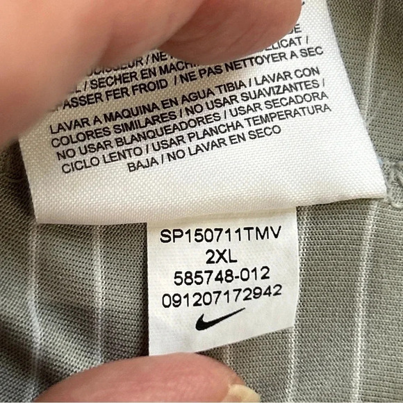 Nike Golf Men’s XXL Dri Fit Polo Shirt Gray Striped  GOLF Athletic Casual Flaw - Picture 13 of 16